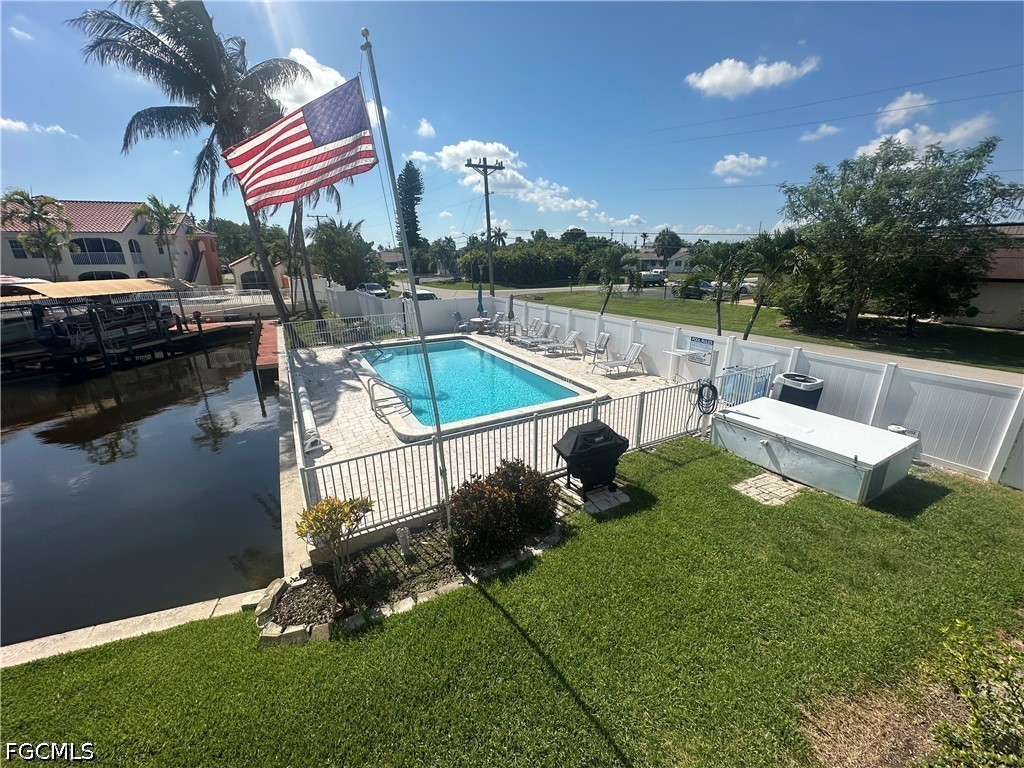 2 Bed Pool Home for Sale in Cape Coral, photo 40