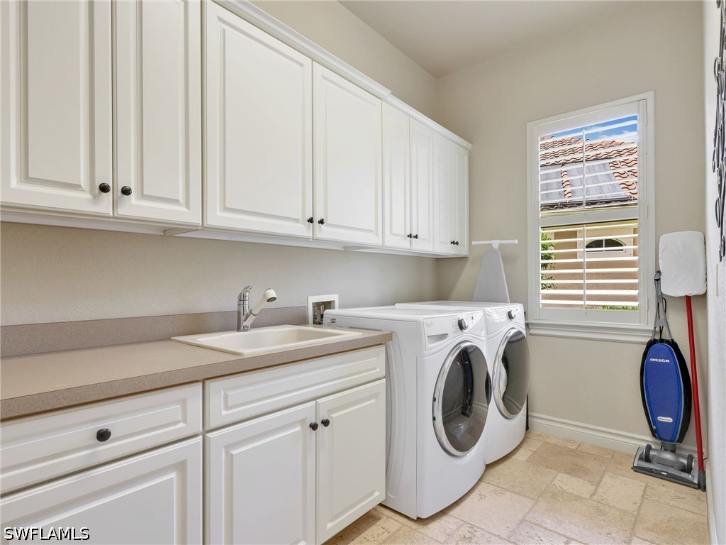4 Bed Pool Home for Sale in Grande Estates, photo 40