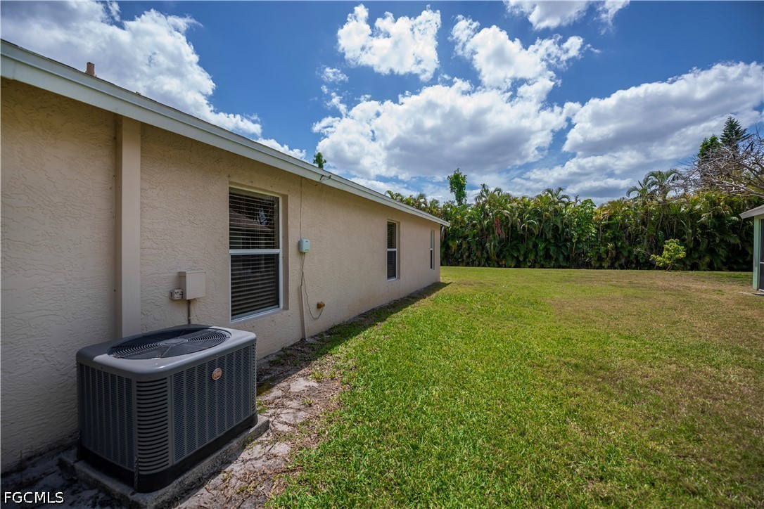3 Bed SingleFamilyResidence for Sale in Fort Myers, photo 40