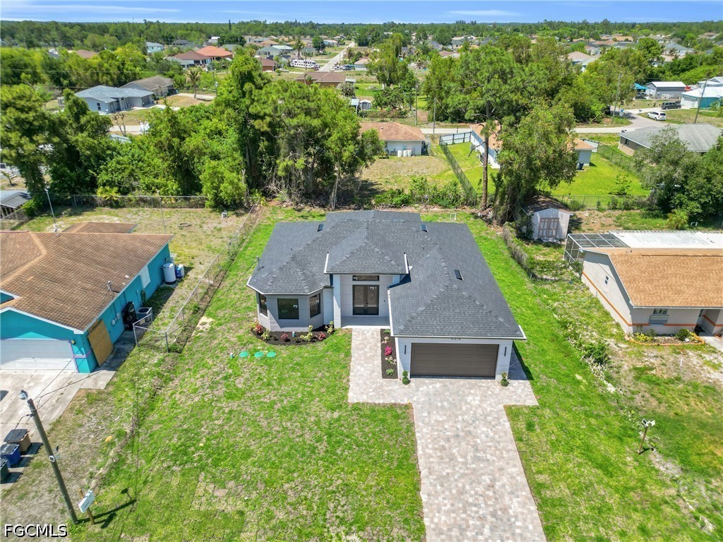 4 Bed SingleFamilyResidence for Sale in Lehigh Acres, photo 40