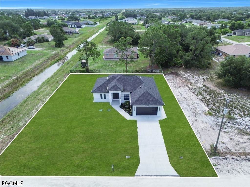 4 Bed SingleFamilyResidence for Sale in Lehigh Acres, photo 40