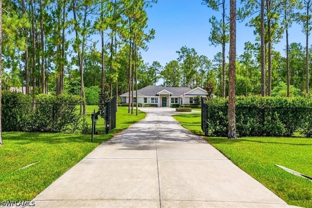 4 Bed SingleFamilyResidence for Sale in Naples, photo 40