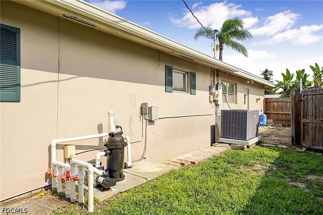 3 Bed Pool Home for Sale in Tanglewood, FL, $370,500 — photo 40