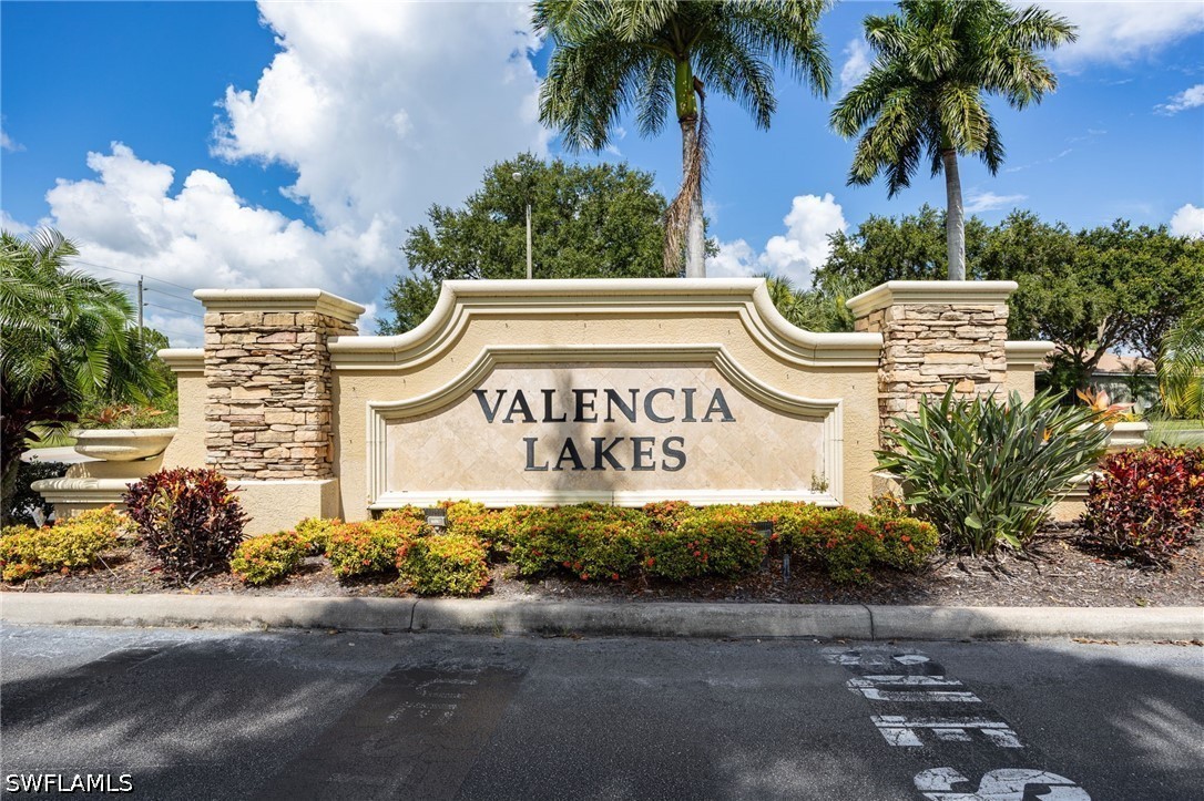 3 Bed Pool Home for Sale in Valencia Lakes, FL, $549,000 — photo 40