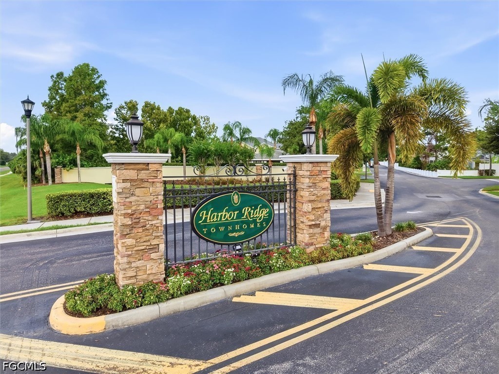3 Bed Waterfront Home for Sale in Palm Harbor, FL, $388,000 — photo 40