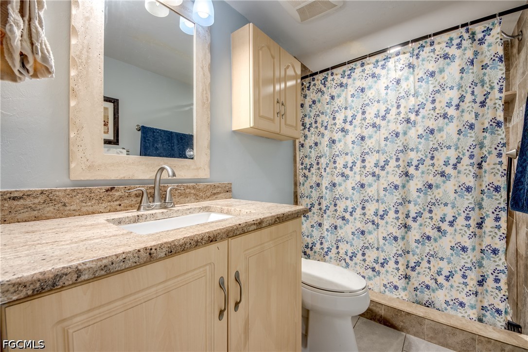 2 Bed Condominium for Sale in Coral Cove, photo 40