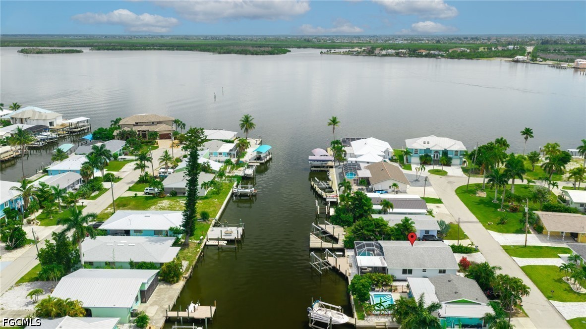 2 Bed Pool Home for Sale in Island Harbors, photo 40