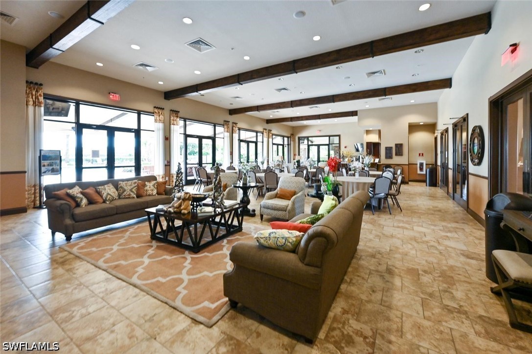 2 Bed Attached for Sale in Naples, photo 40