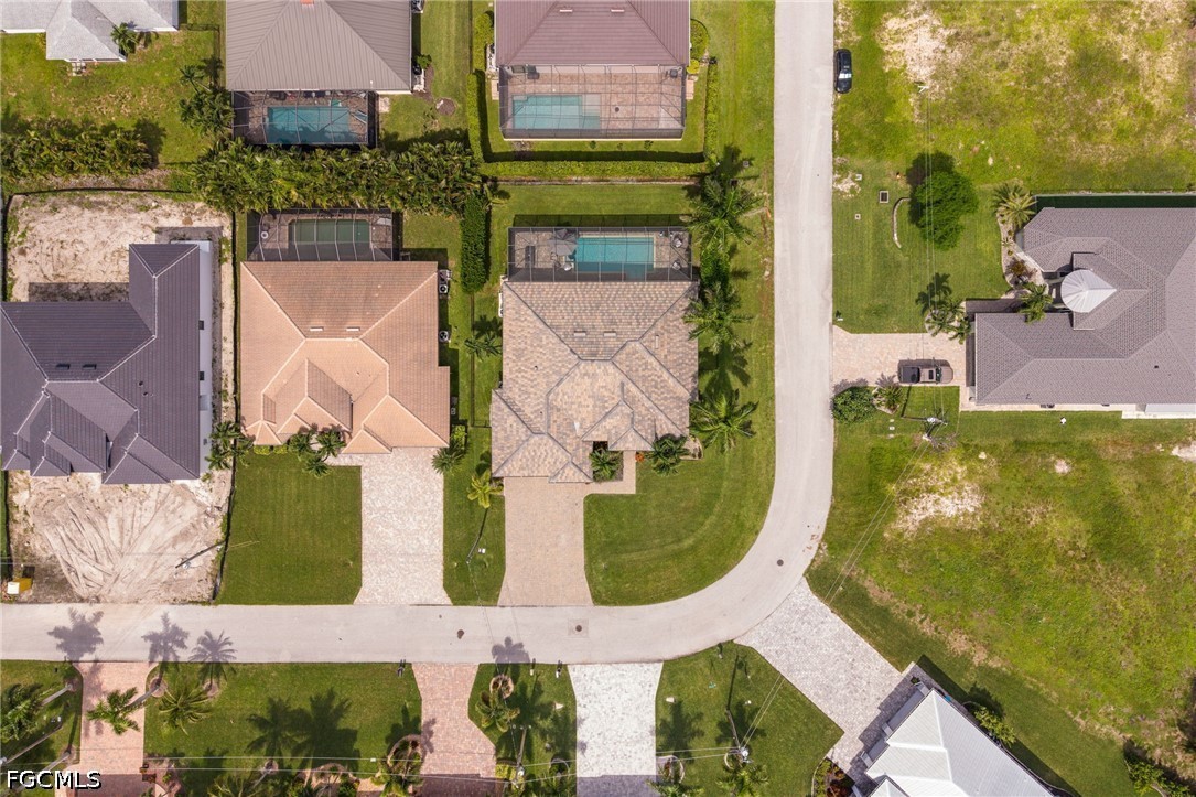3 Bed Pool Home for Sale in Cape Coral, photo 40
