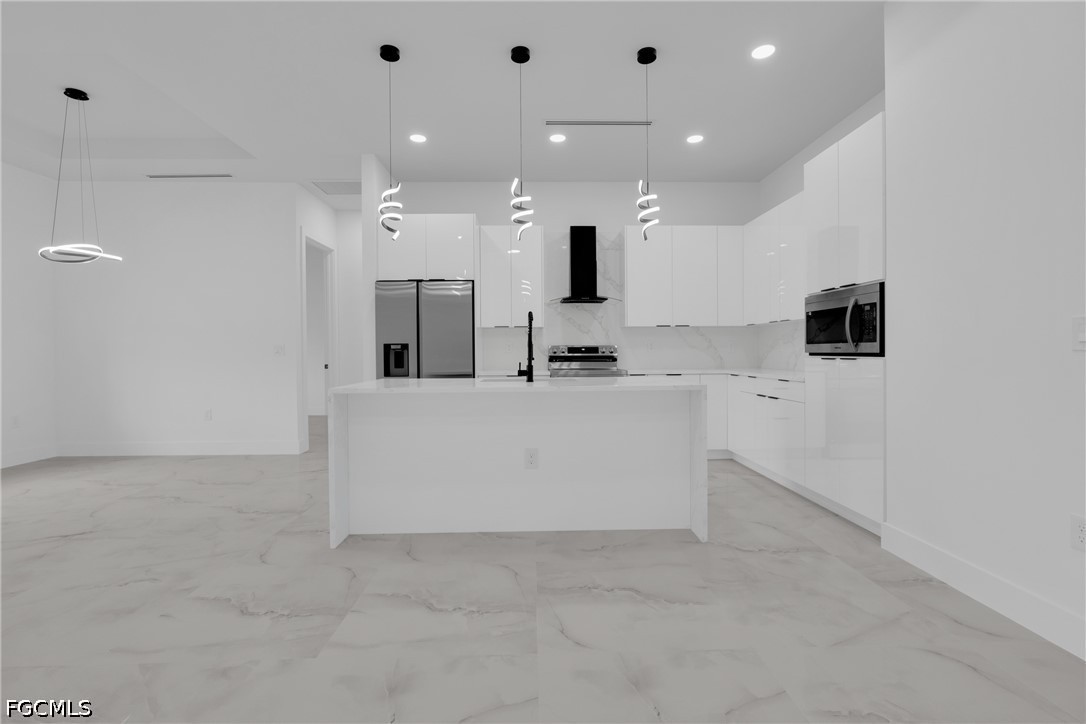 4 Bed SingleFamilyResidence for Sale in Lehigh Acres, photo 40