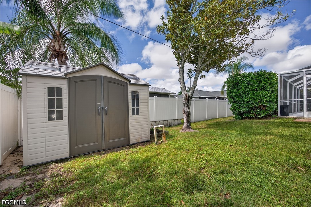 3 Bed Pool Home for Sale in San Carlos Park, photo 40