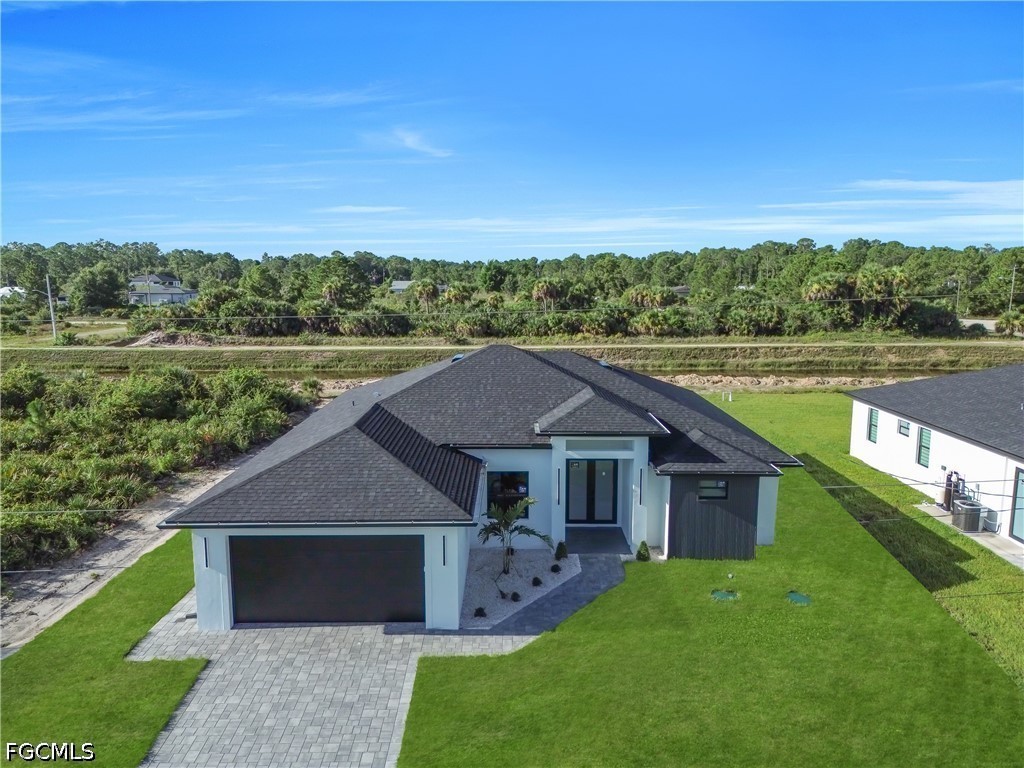 3 Bed Waterfront Home for Sale in Lehigh Acres, photo 40