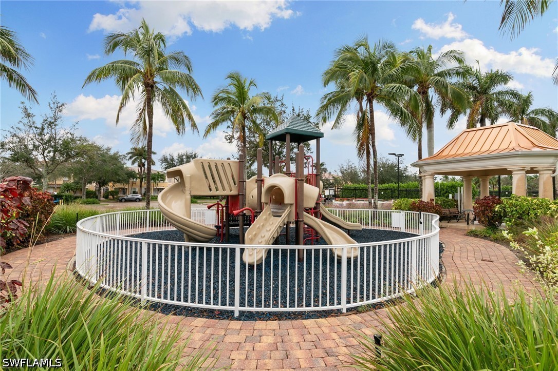 3 Bed Pool Home for Sale in Verona Walk, photo 40