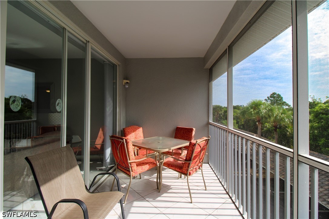 3 Bed Condominium for Sale in Vanderbilt Villas, photo 40