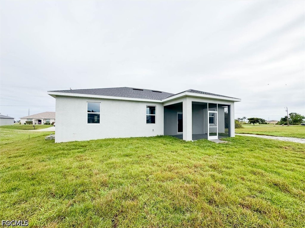 3 Bed SingleFamilyResidence for Sale in Cape Coral, photo 40