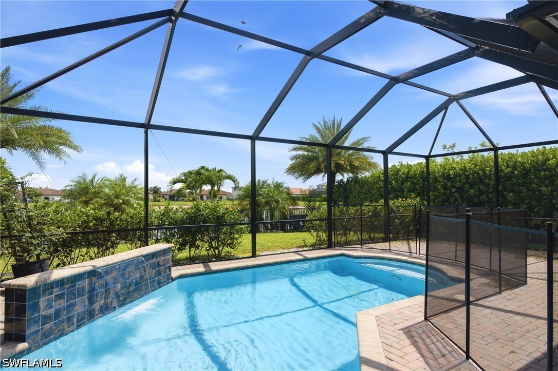 4 Bed Pool Home for Sale in Maple Ridge, photo 40