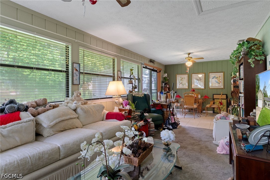 3 Bed SingleFamilyResidence for Sale in Acreage, photo 40