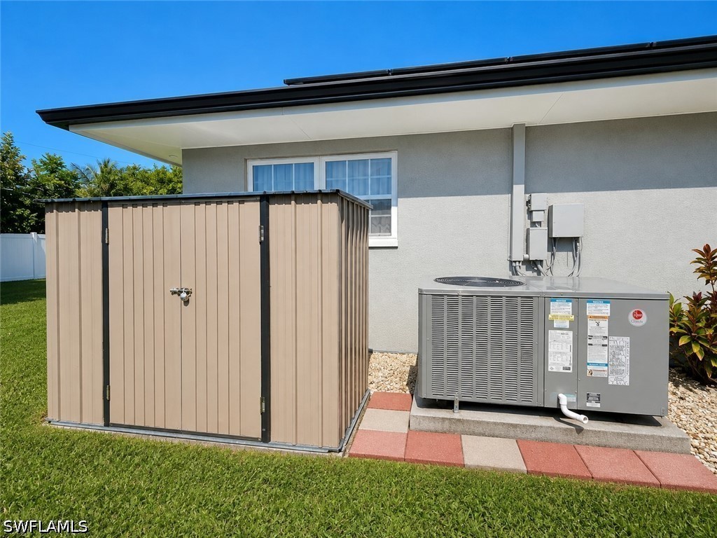 3 Bed SingleFamilyResidence for Sale in Cape Coral, photo 40