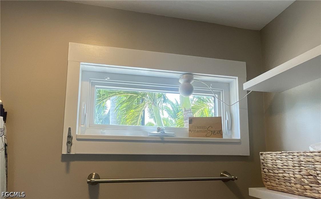 Residential for Sale in Fort Myers, photo 40