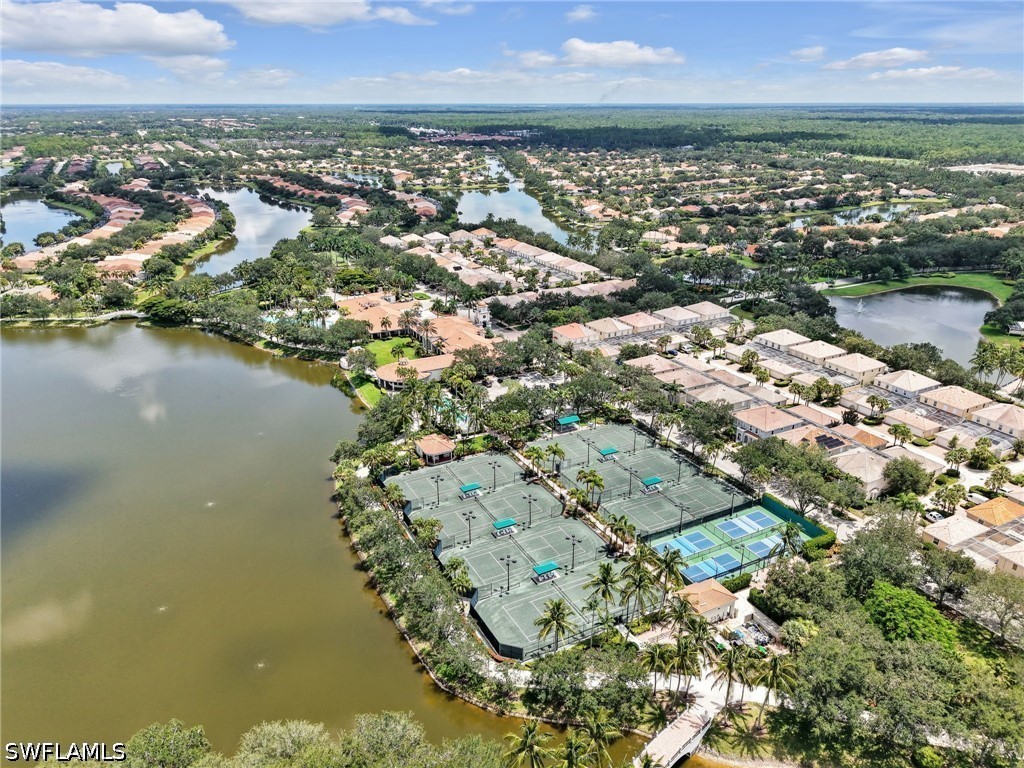 3 Bed Pool Home for Sale in Island Walk, photo 40