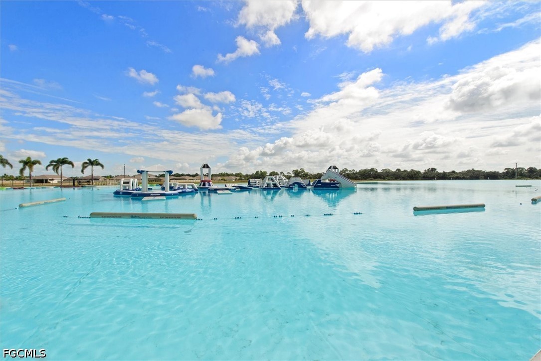 4 Bed SingleFamilyResidence for Sale in Brightwater, photo 40