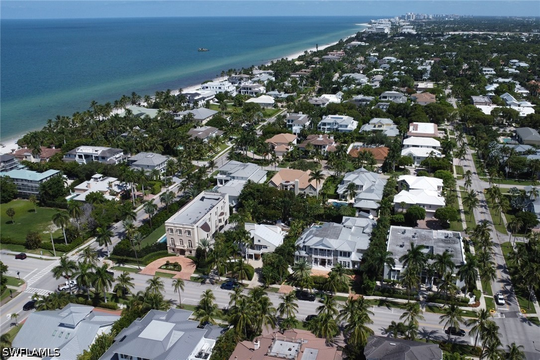 2 Bed Condominium for Sale in Naples, photo 40