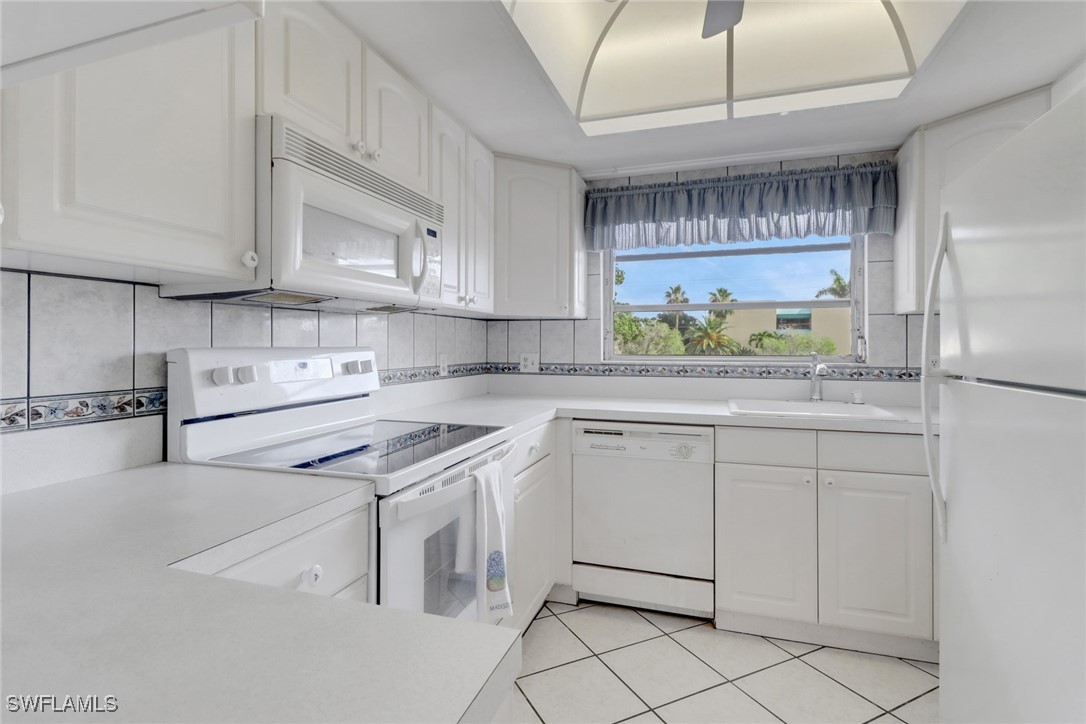 2 Bed Waterfront Home for Sale in Naples, FL, $220,000 — photo 5