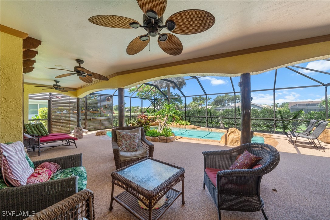3 Bed Pool Home for Sale in Spanish Wells, photo 5