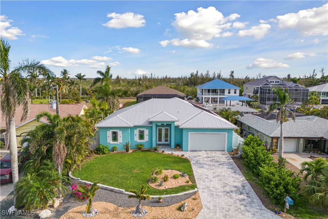 3 Bed Pool Home for Sale in St James City, photo 5