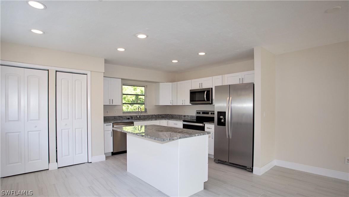 2 Bed Condominium for Sale in Solana Oaks, FL, $299,900 — photo 5
