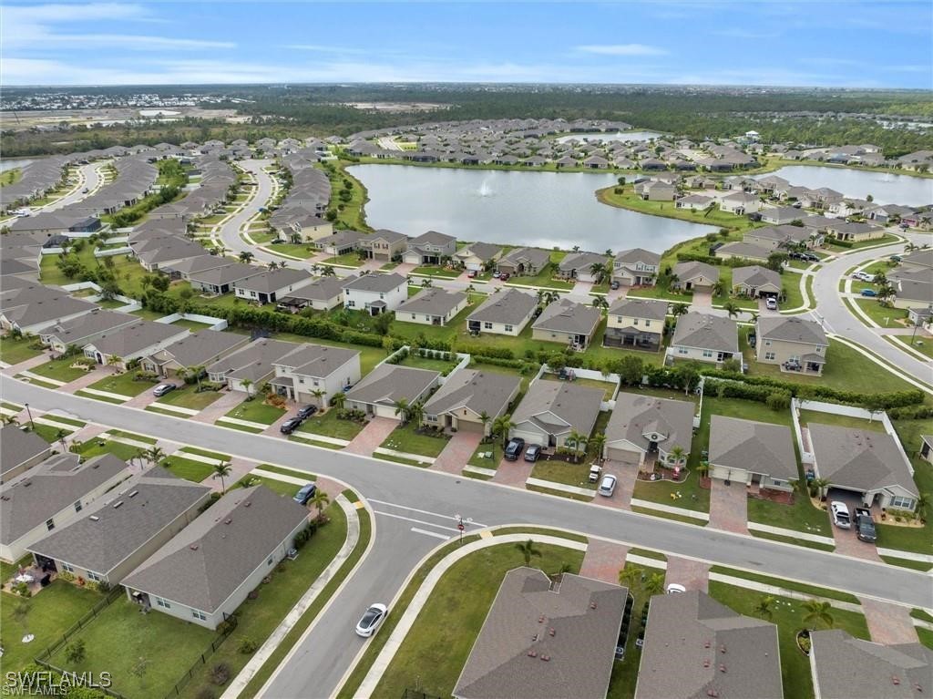 3 Bed SingleFamilyResidence for Sale in Entrada, FL — photo 5