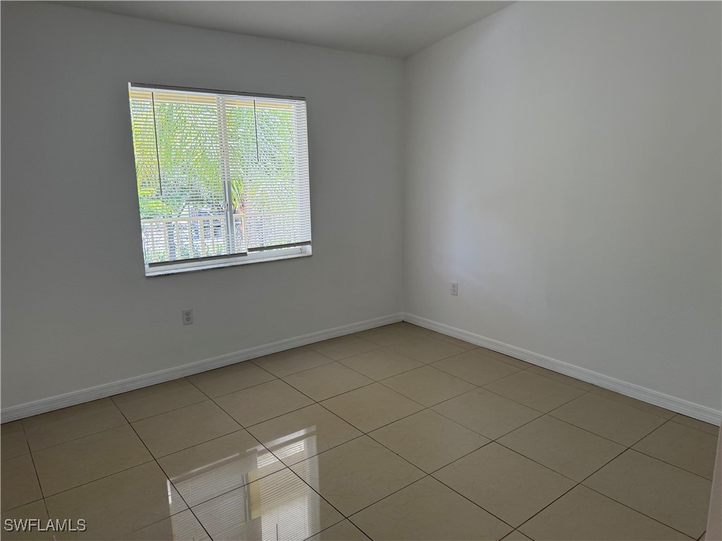 2 Bed Condominium for Sale in Naples, photo 5