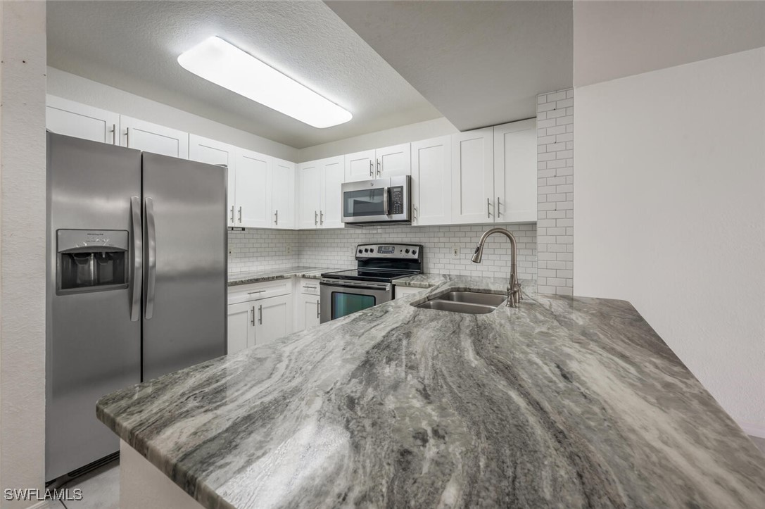 2 Bed Waterfront Home for Sale in Naples, photo 5
