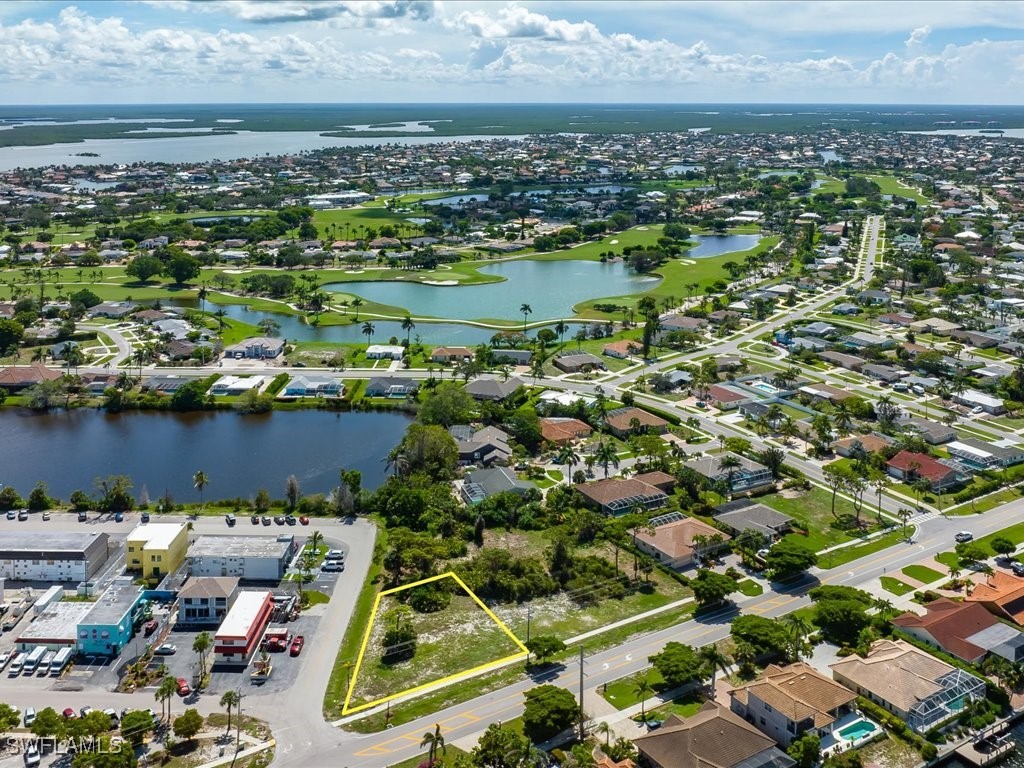 Residential for Sale in Marco Beach, photo 5