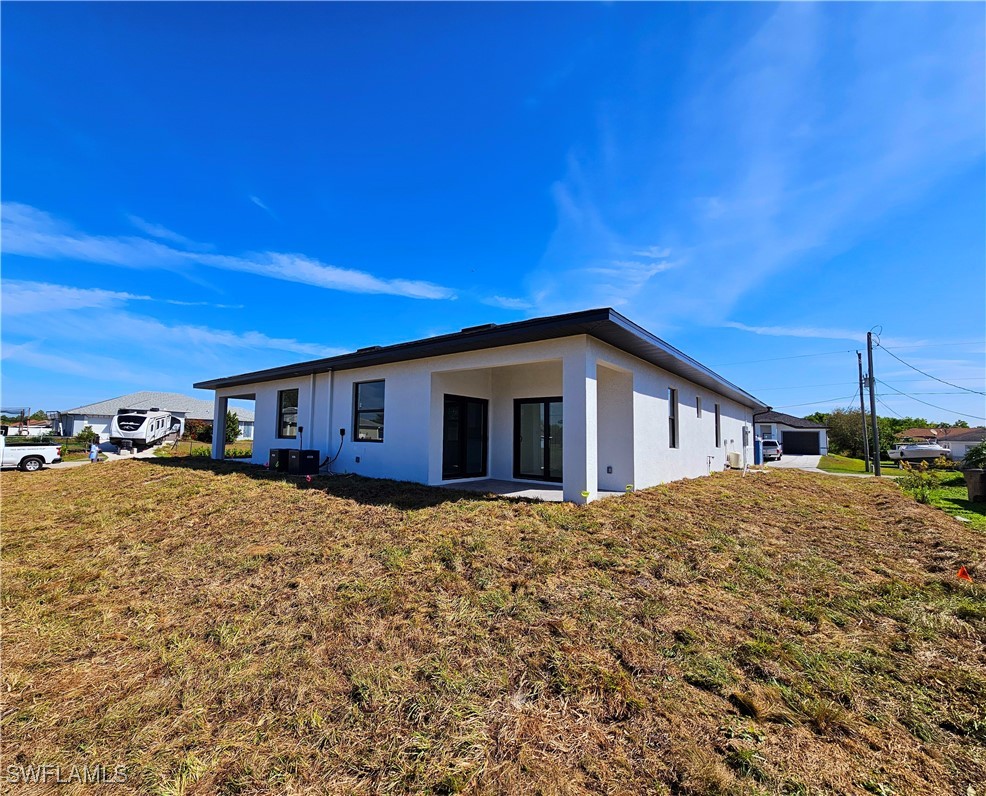 6 Bed Duplex for Sale in Lehigh Acres, photo 5