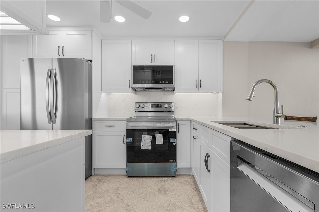 2 Bed Waterfront Home for Sale in The Palms Of Bay Beach, FL — photo 5