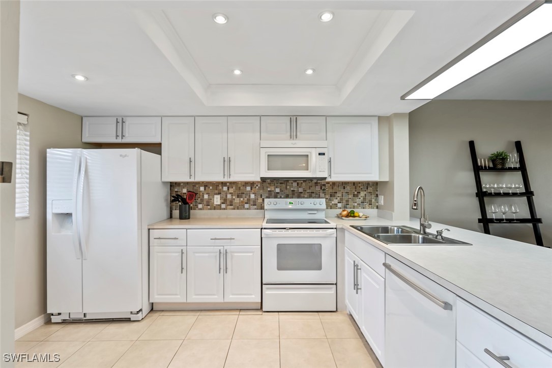 2 Bed Condominium for Sale in Naples Keep, FL, $225,000 — photo 5