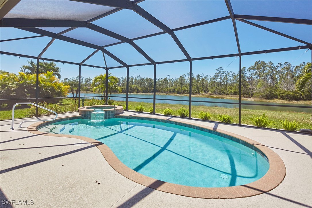 5 Bed Pool Home for Sale in Bella Terra, photo 5