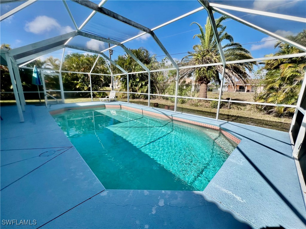3 Bed Pool Home for Sale in Lehigh Acres, photo 5