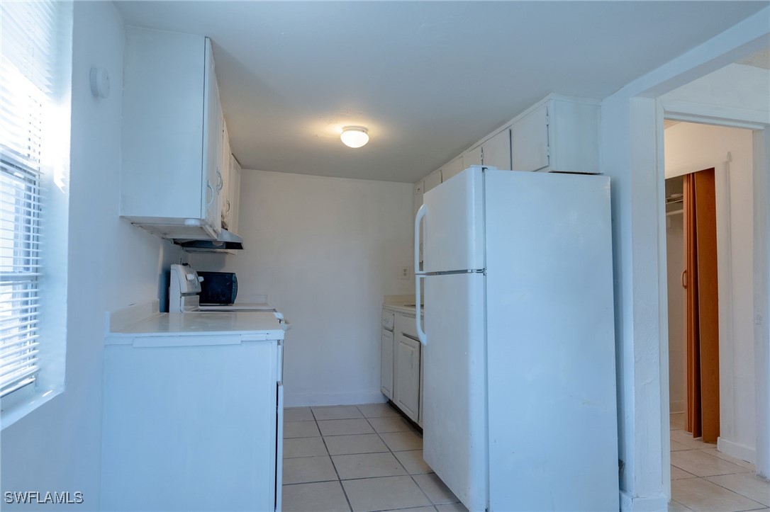 2 Bed SingleFamilyResidence for Sale in North Fort Myers, FL — photo 5