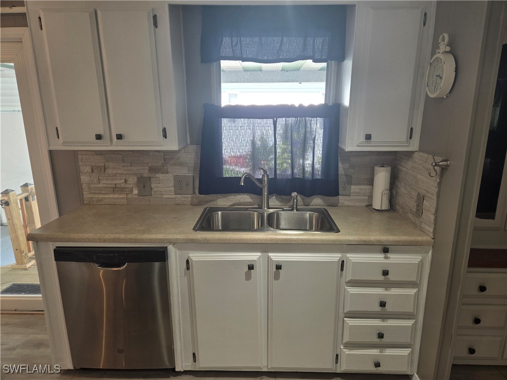 2 Bed ManufacturedHome for Sale in North Fort Myers, photo 5