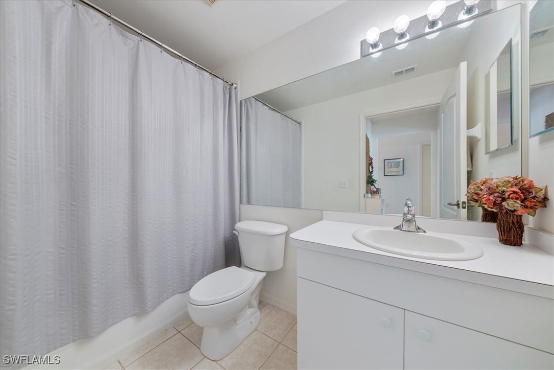 2 Bed Condominium for Sale in Stoneybrook, FL — photo 5