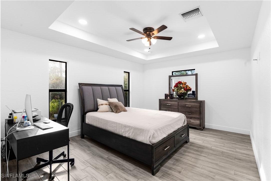 3 Bed SingleFamilyResidence for Sale in Wheelers Subd, FL — photo 5