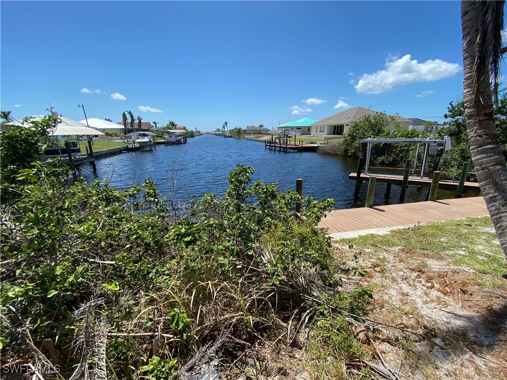 Waterfront Home for Sale in Cape Coral, photo 5