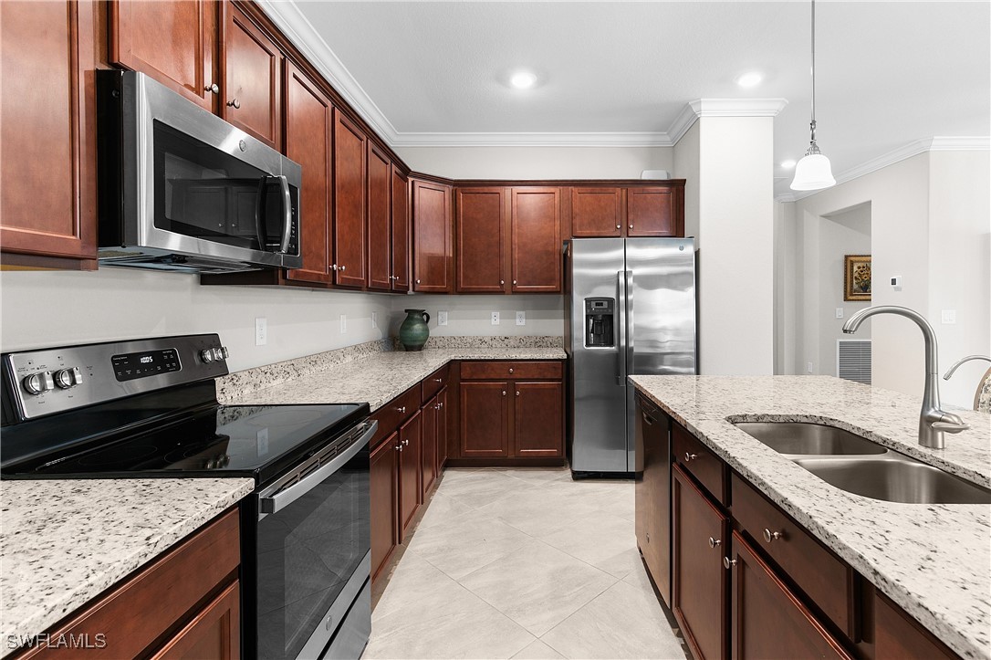 3 Bed Waterfront Home for Sale in Estero, photo 5