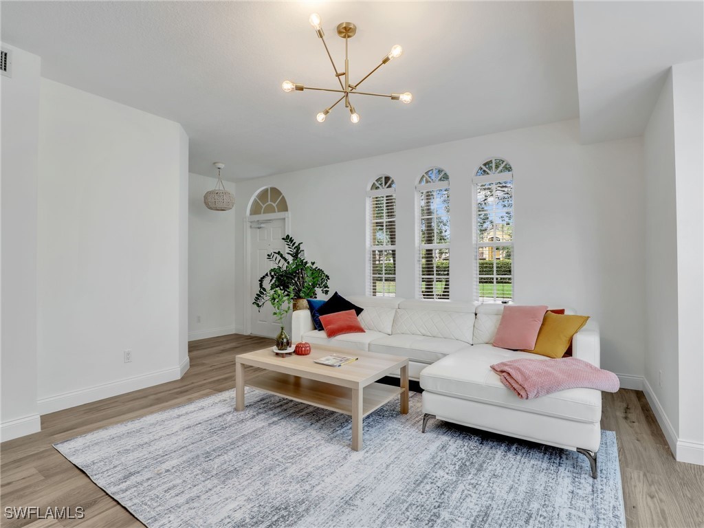 3 Bed Townhouse for Sale in Island Walk, photo 5