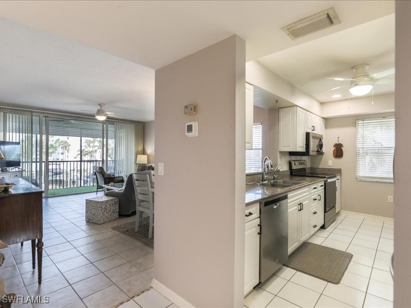 3 Bed Waterfront Home for Sale in Hibiscus Pointe, FL — photo 5