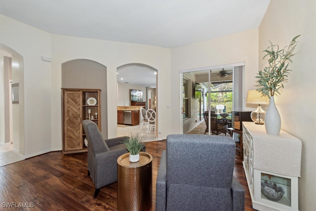 4 Bed Pool Home for Sale in Stoneybrook, photo 5