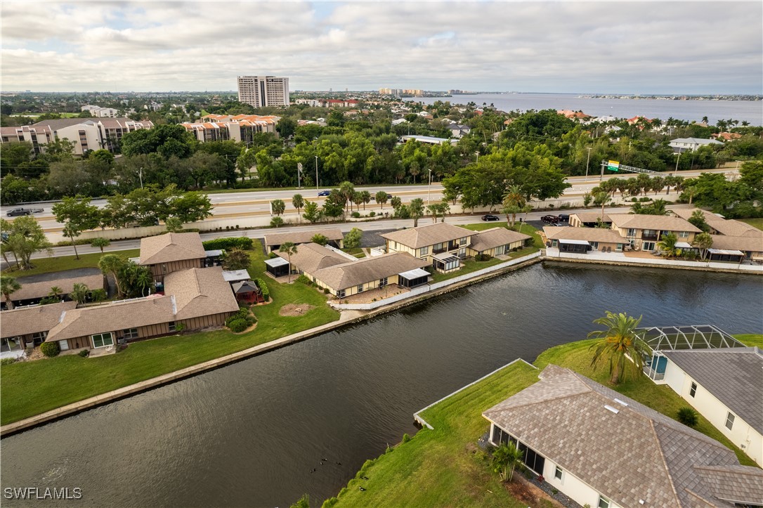 3 Bed Waterfront Home for Sale in Fort Myers, photo 5