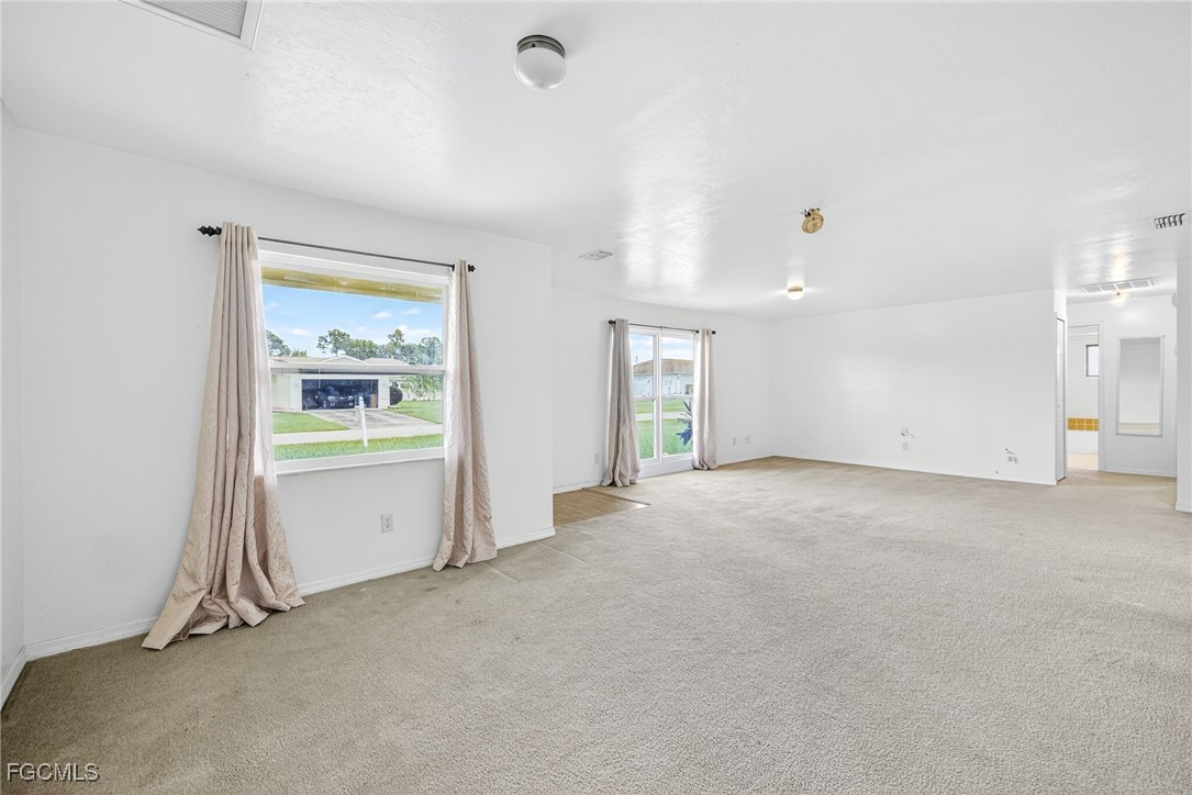 2 Bed SingleFamilyResidence for Sale in Not Applicable, FL — photo 5